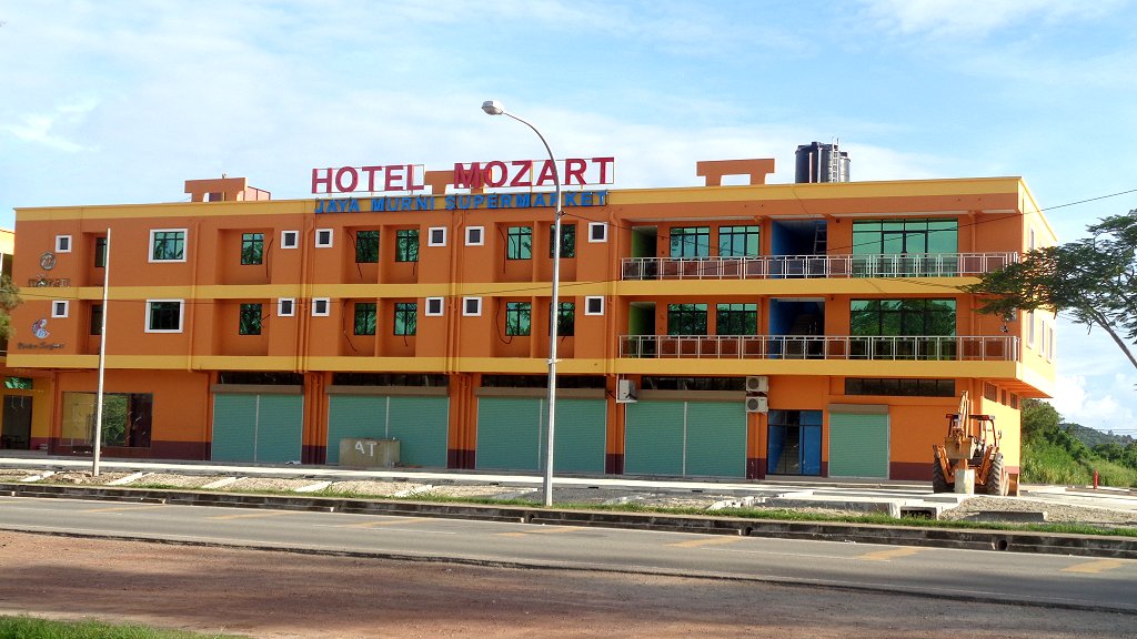 Mozart hotel kudat